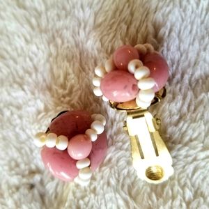 True Vintage bubble gum pink white clip on earring